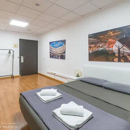 Suites Rooms Valencia Guest house