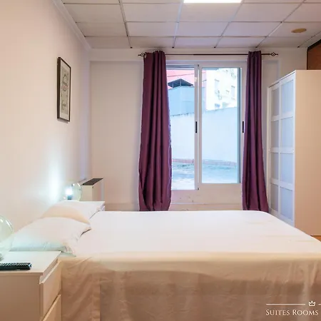Suites Rooms Valencia ゲストハウス 2*