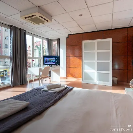 Suites Rooms Valencia ゲストハウス