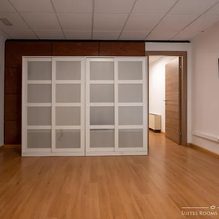 Casa de hóspedes Suites Rooms Valencia 2*