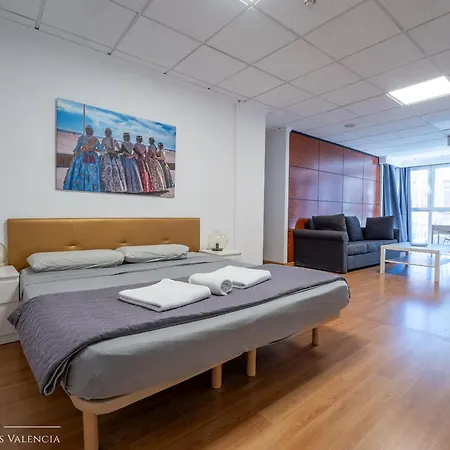 ゲストハウス Suites Rooms Valencia バレンシア