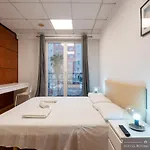 Suites Rooms Valencia בית הארחה ולנסיה