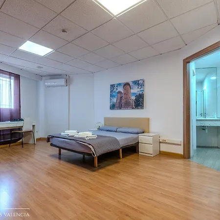 Pensionat Suites Rooms Valencia 2*