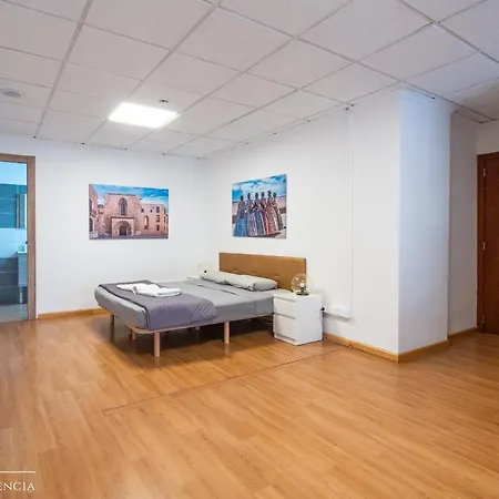 Suites Rooms Valencia 2* バレンシア