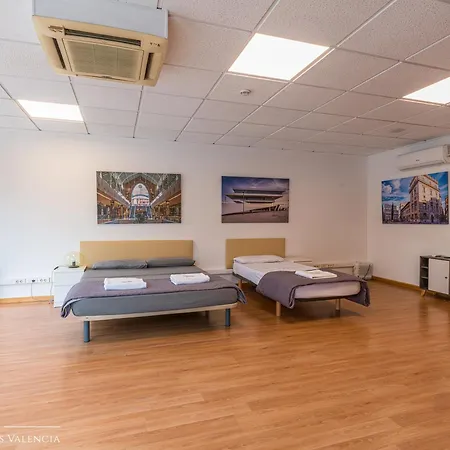 Pensionat Suites Rooms Valencia 2*