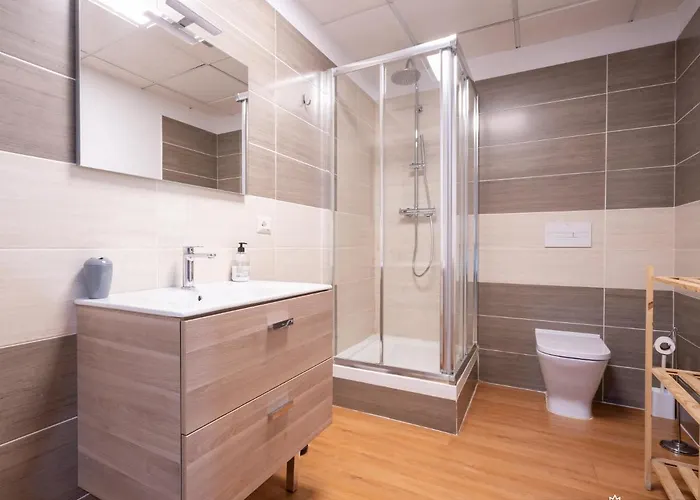 Suites Rooms Valencia 게스트하우스 발렌시아