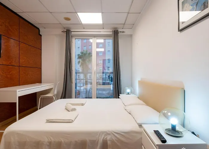 Suites Rooms Valencia 게스트하우스 발렌시아