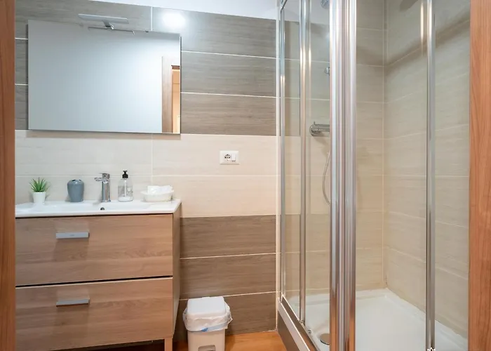 Gasthof Suites Rooms Valencia 2*
