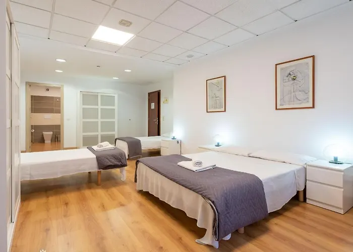 Suites Rooms Valencia 게스트하우스