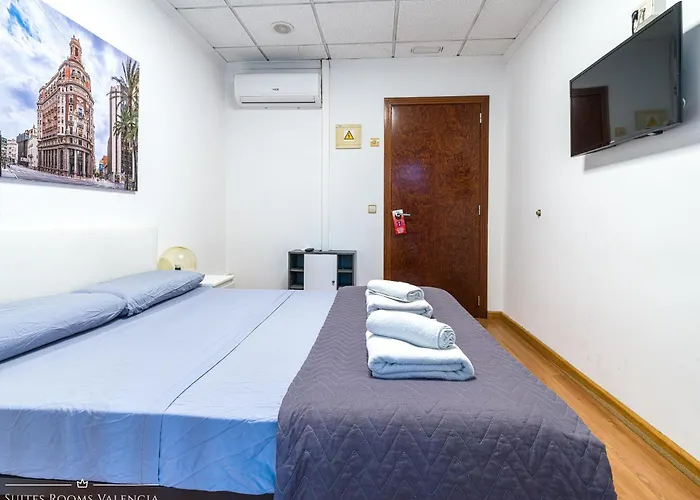 Suites Rooms Valencia 게스트하우스 2*