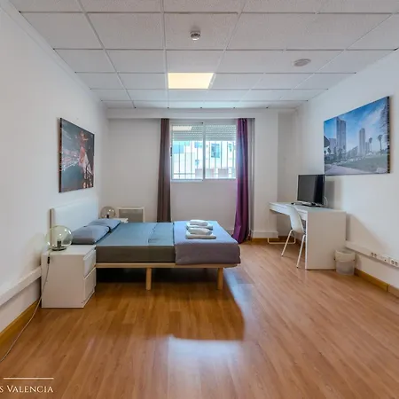 Suites Rooms Valencia 招待所